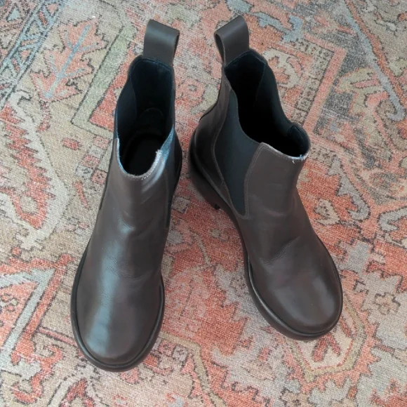 EVERLANE The Puffa Boot - Picture 11 of 16